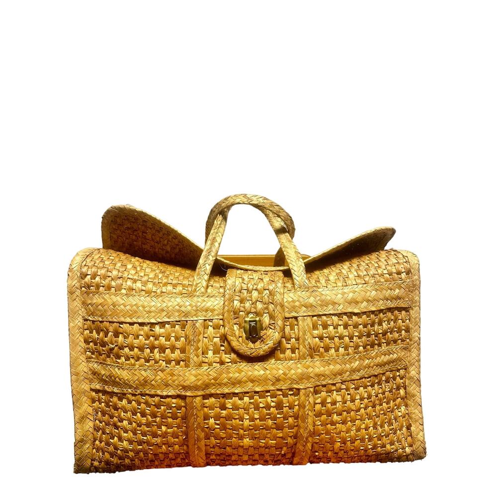 Handwoven natural straw tote bag